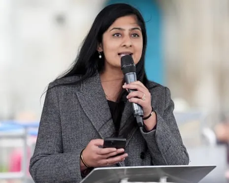 The Coventry South MP Consults Defamation Legal Experts Following Dispute With Jeremy Corbyn Regarding Party Finances